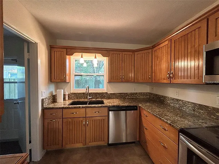 3646 Radnor Pl — Photo 11