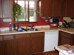 1809 Kedron Blvd, Zion, IL 60099