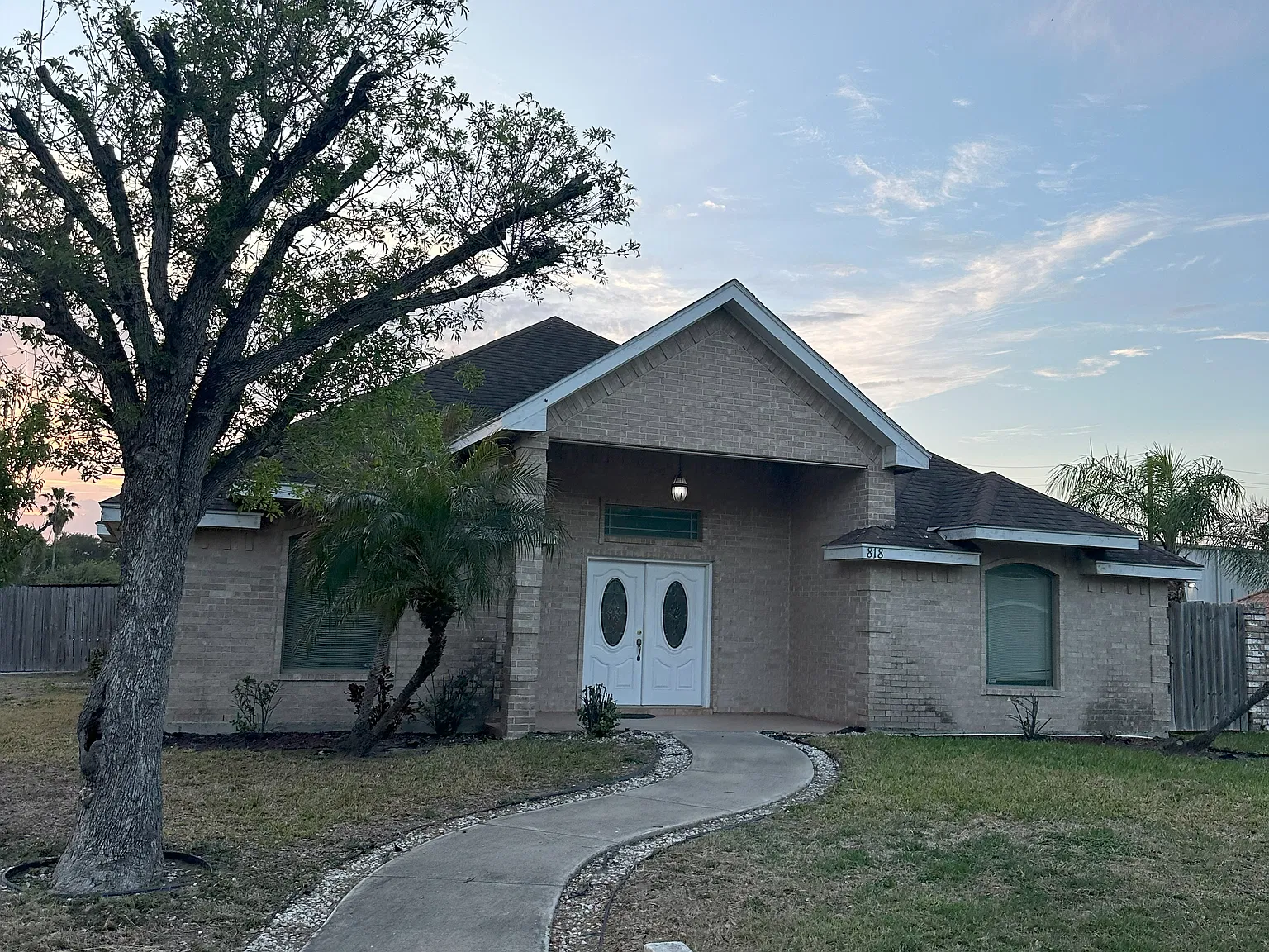 4 bed, 2157 sqft, $1,700 — Photo 3