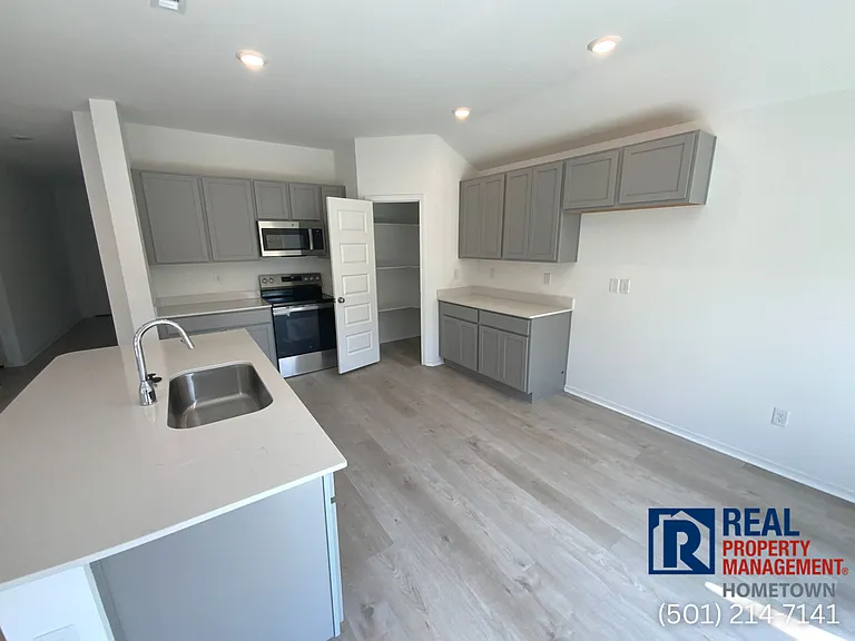 4101 Red Maple Ln — Photo 6
