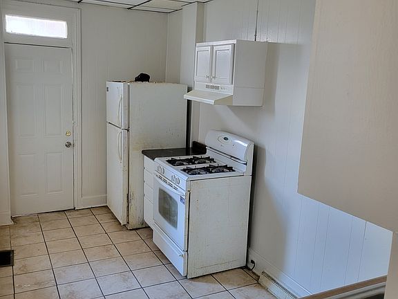 2nd image of 1357 Cotton St