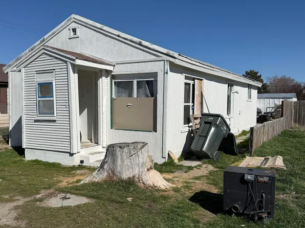 108 N 3rd St E, Paul, ID 83347
