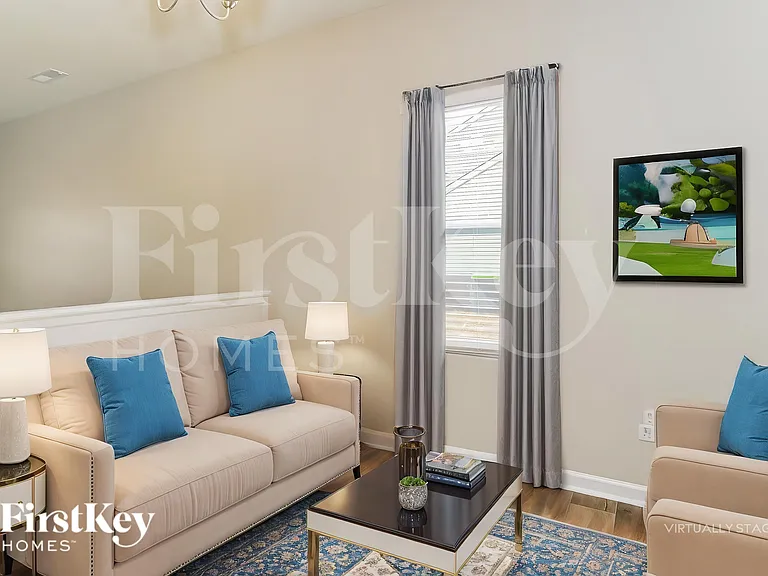 309 Connect Dr — Photo 8
