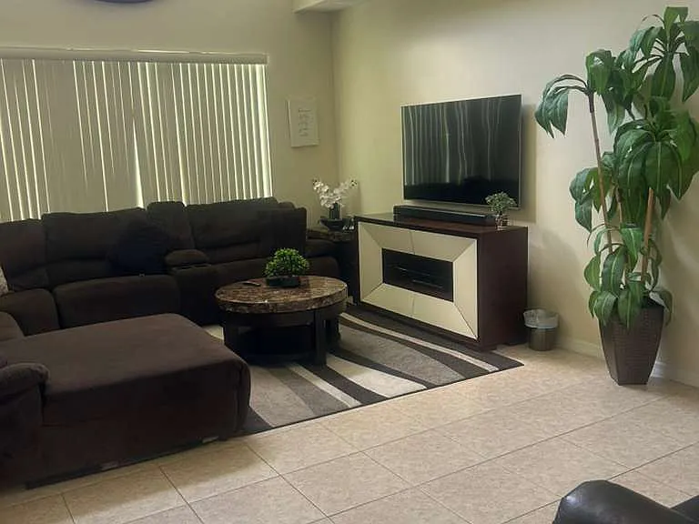 Emerald Green Ct — Photo 6