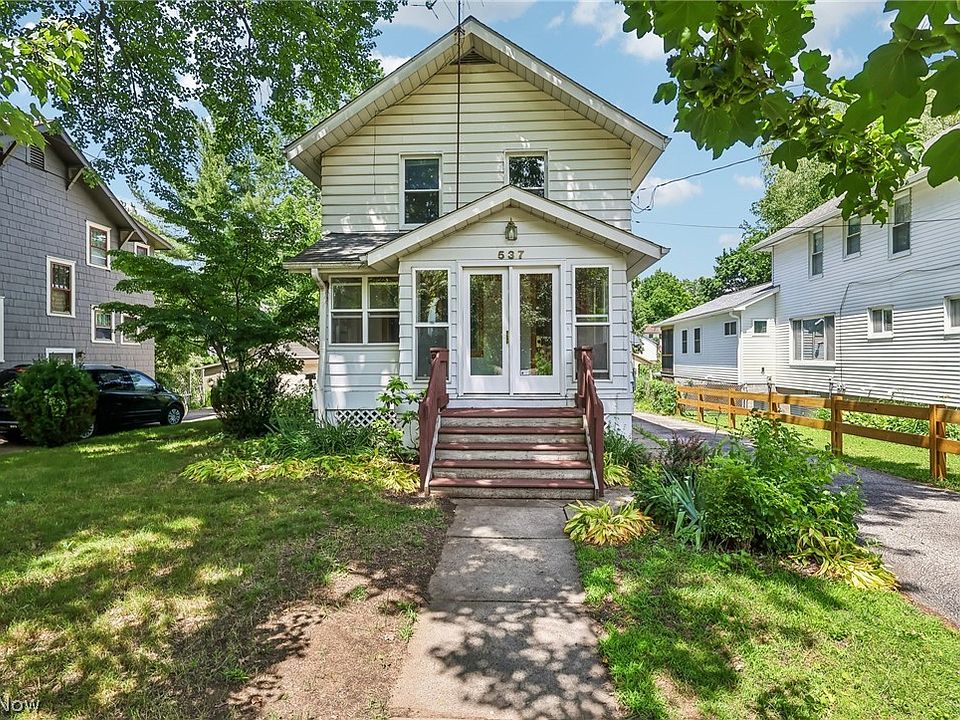 1st image of 537 Rockwell St