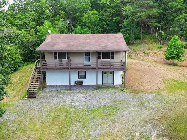 920 Blackberry Lick Rd, Clearville, PA 15535