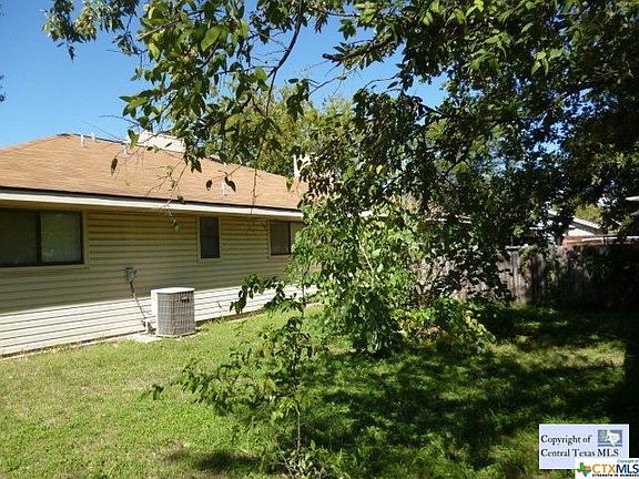 3rd image of 610 Frostwood Dr