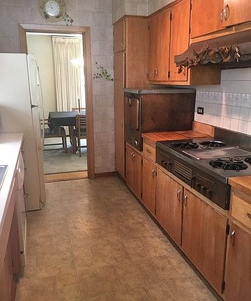4th image of 334 E Parkview Ave