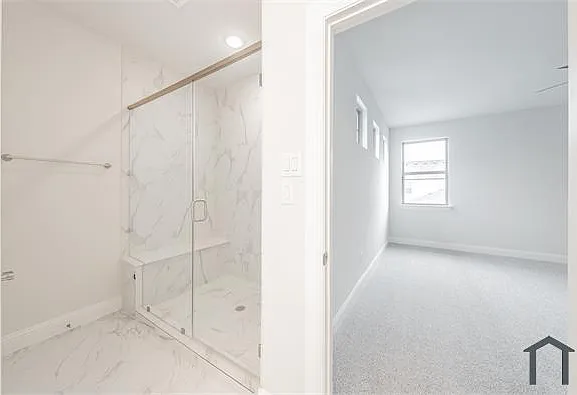 9709 Thorncrown Ln — Photo 9
