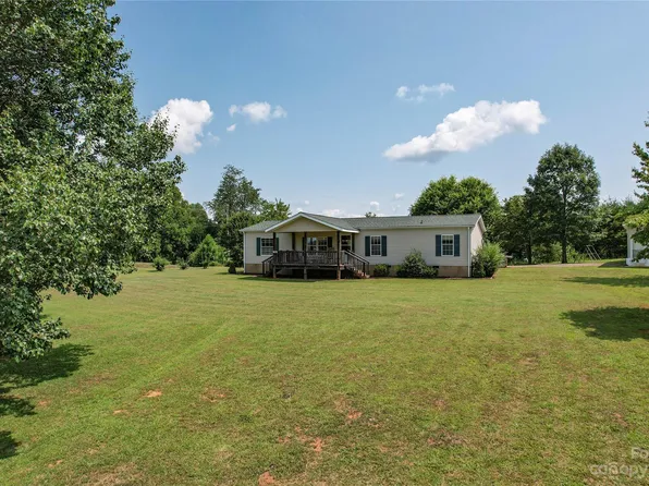 391 Ridgeview Rd, Leicester, NC 28748