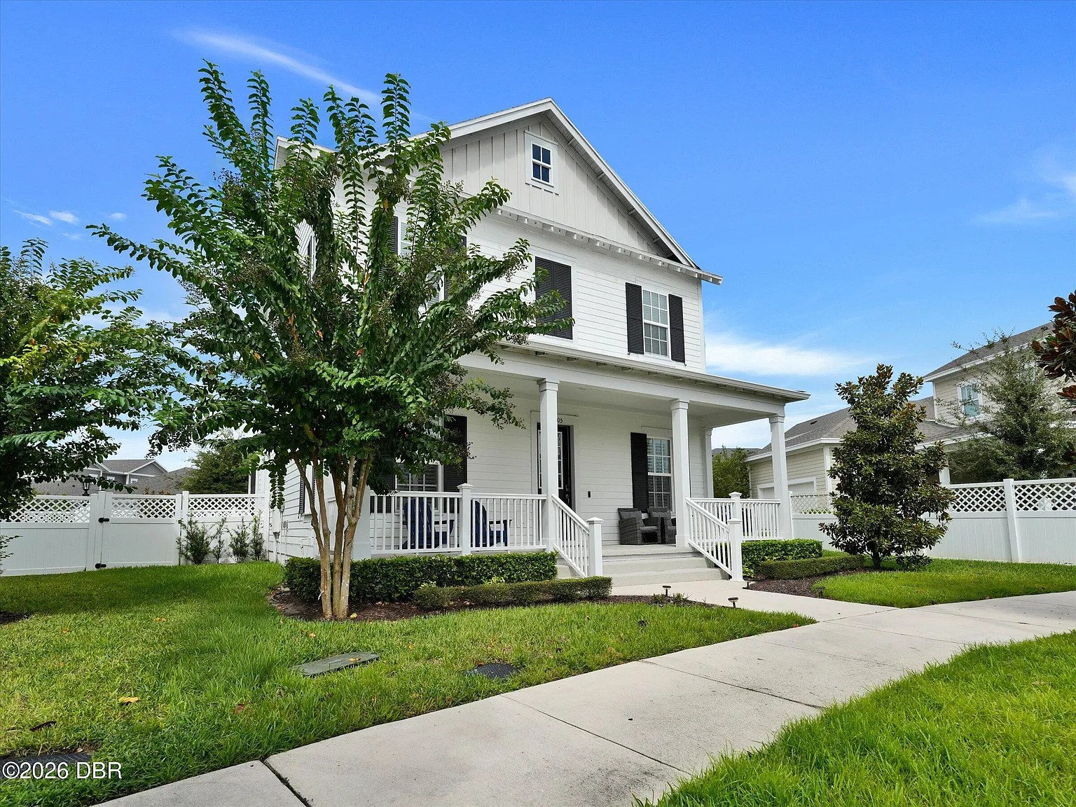 3 bed, 2.5 bath, 1933 sqft, $3,950 — Photo 2