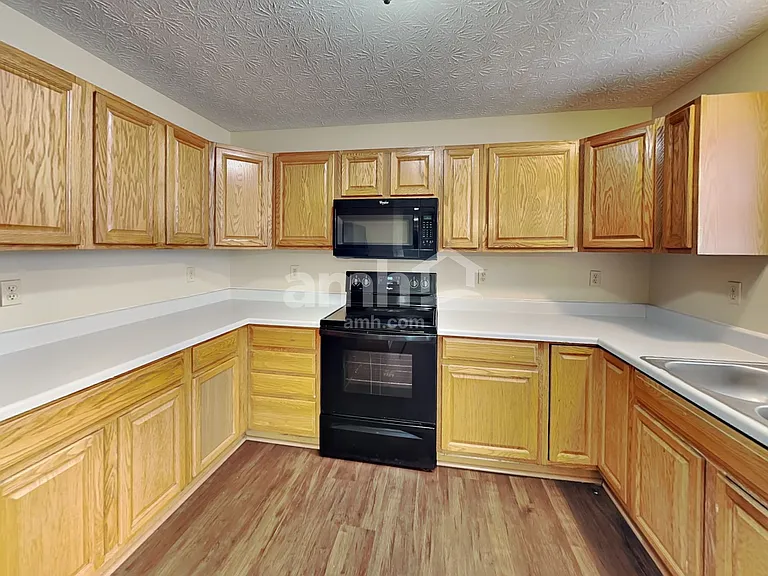 4226 Sestos Dr — Photo 3
