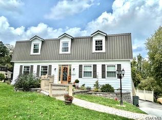 111 Winchester Dr, Johnstown, PA 15905