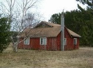 5353 Douglas Lake Rd, Johannesburg, MI 49751