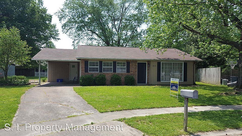 1st image of 310 S Plover Dr