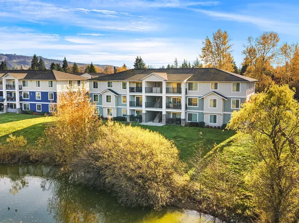 Deluxe 2br/2ba - Limited Availability, 18727 Blueberry Ln, Monroe, WA 98272