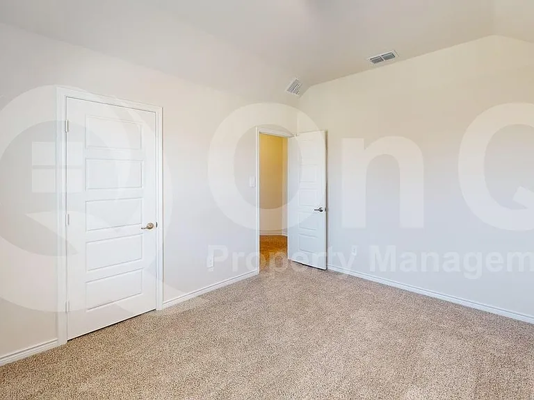 2724 Mexia Ln — Photo 13
