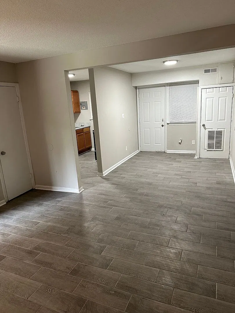 Spacious 2bedroom Townhome — Photo 1
