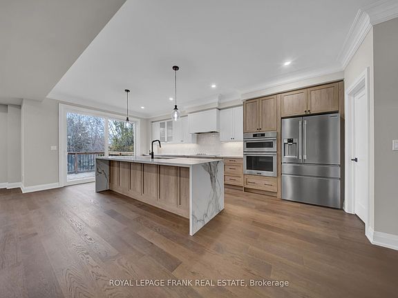 5th image of 97 Steinway Dr