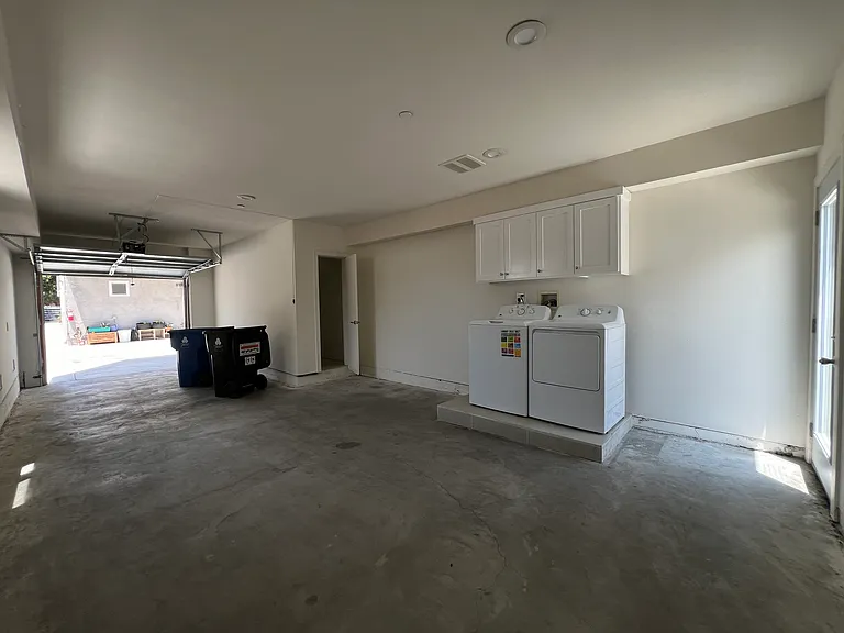 816 N Harvard Blvd — Photo 14