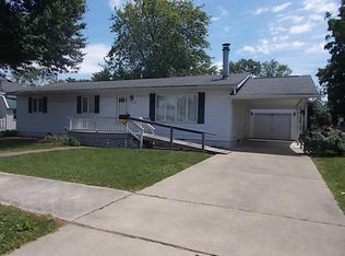 502 S Walnut St, Pana, IL
