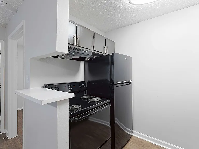 Woodhollow Apartment Homes — Photo 29