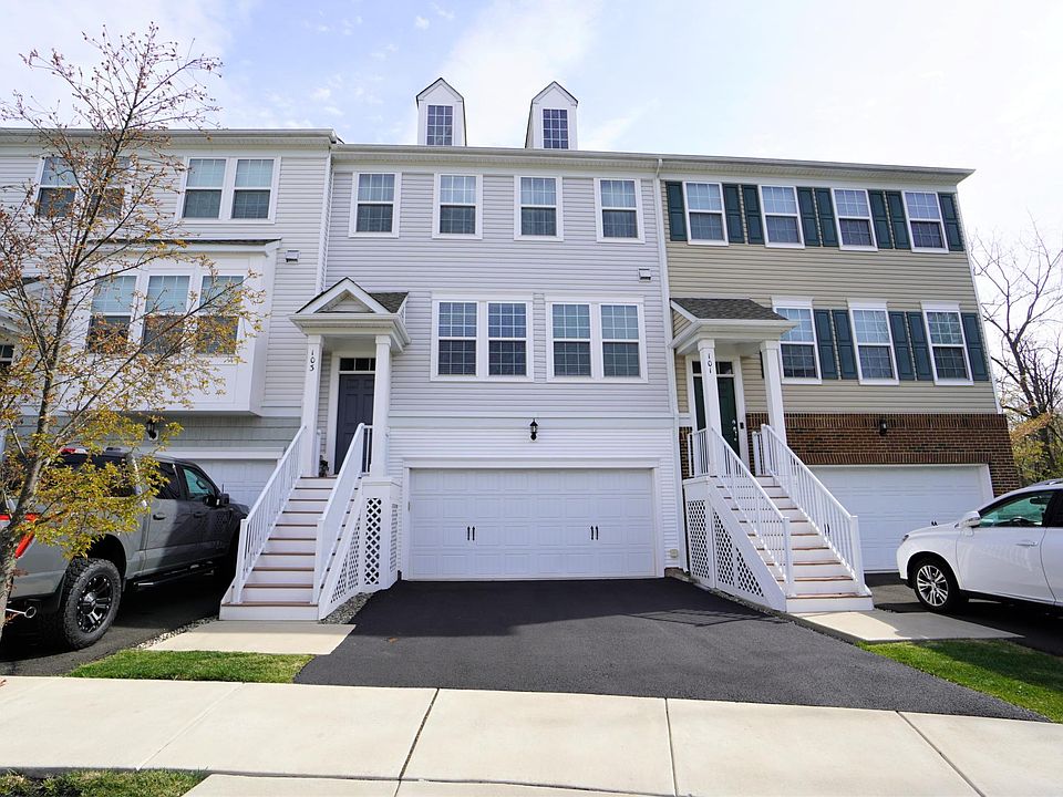 1st image of 103 Admiral Ln
