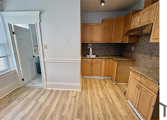 363 Adams St #3 — Photo 3