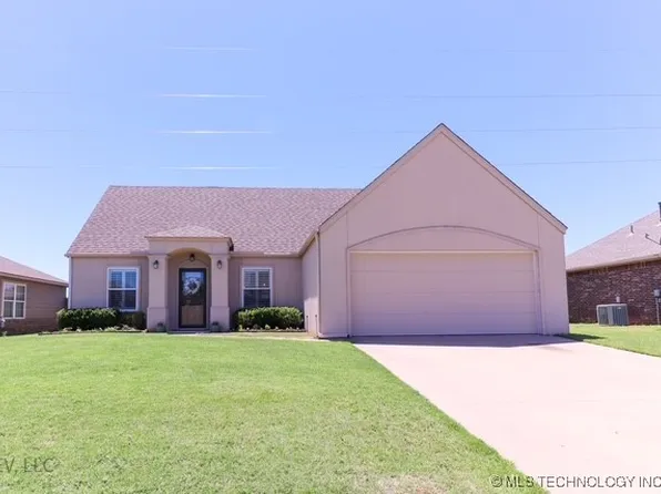 14538 S Kendalwood Blvd E, Glenpool, OK 74033