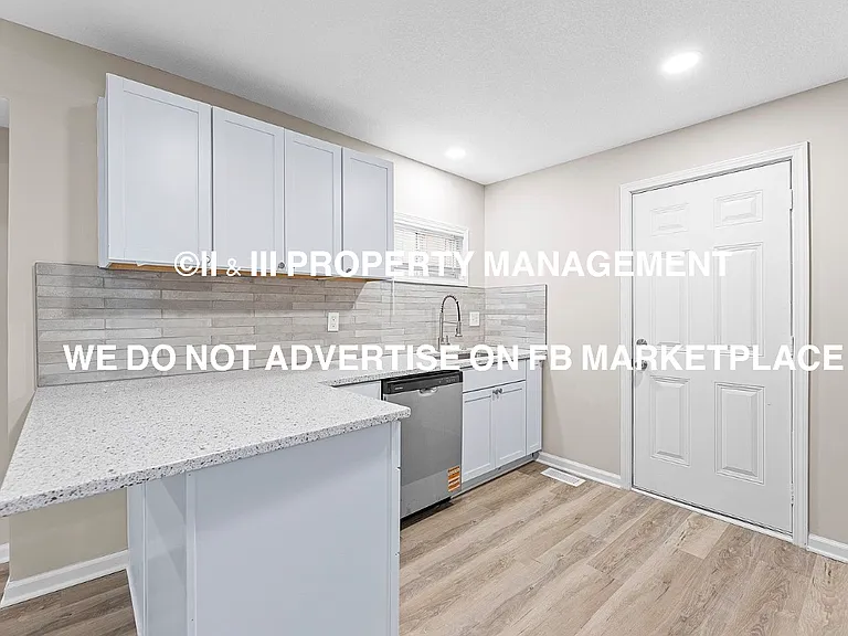 4517 Jarboe St — Photo 9