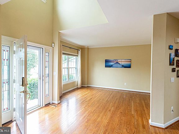 3rd image of 20843 Blythwood Ct