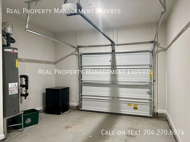 3115 Hutton Gardens Ln — Photo 15