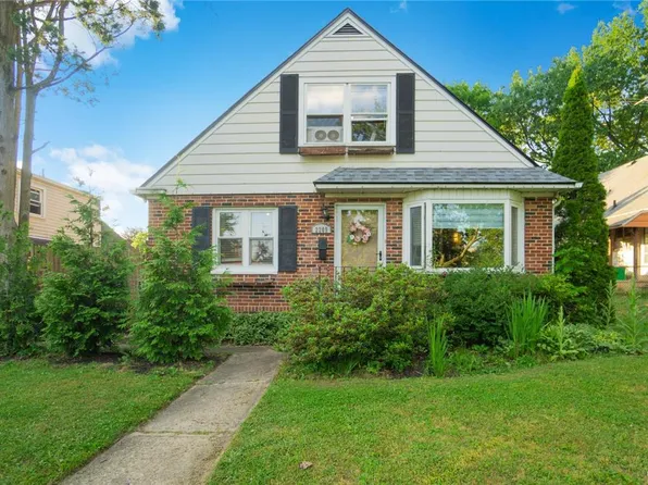 2209 W Greenleaf St, Allentown, PA 18104