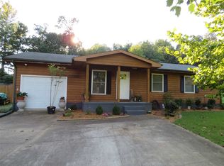 6001 Oakhaven Dr, Paducah, KY 42003