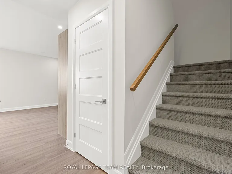6952 Notre Dame St #B — Photo 11