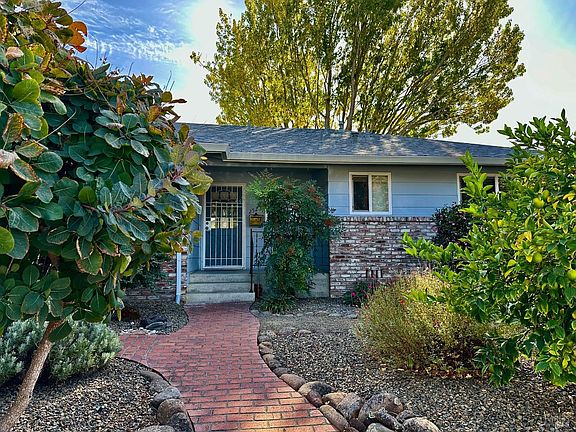 3rd image of 2526 Compadre Drive