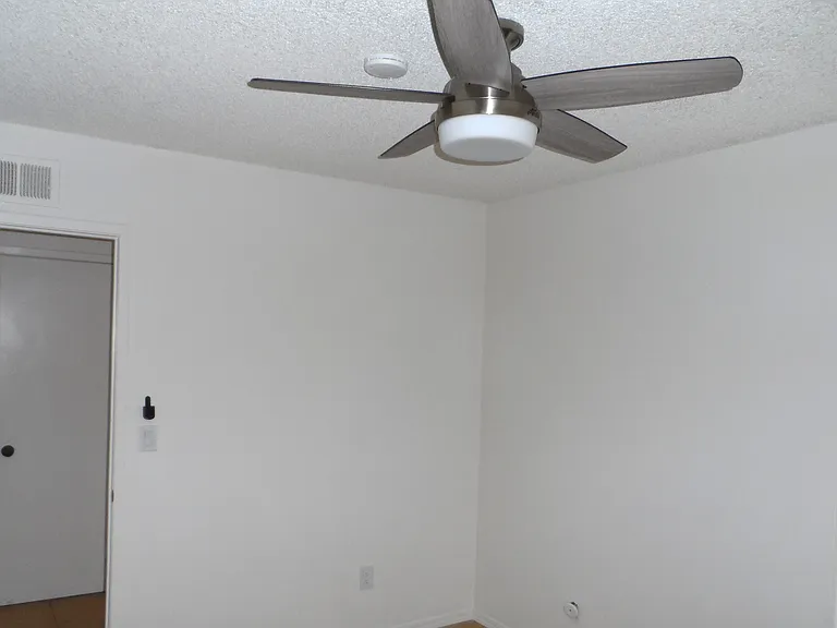 6633 Stonepine Ln — Photo 17