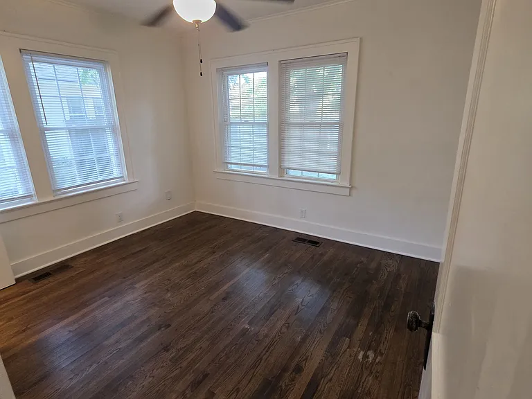 1432 S Gary Ave — Photo 17