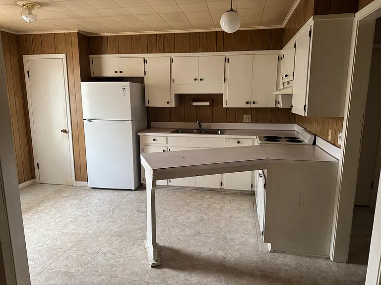 202 W Line Ave #2 — Photo 3