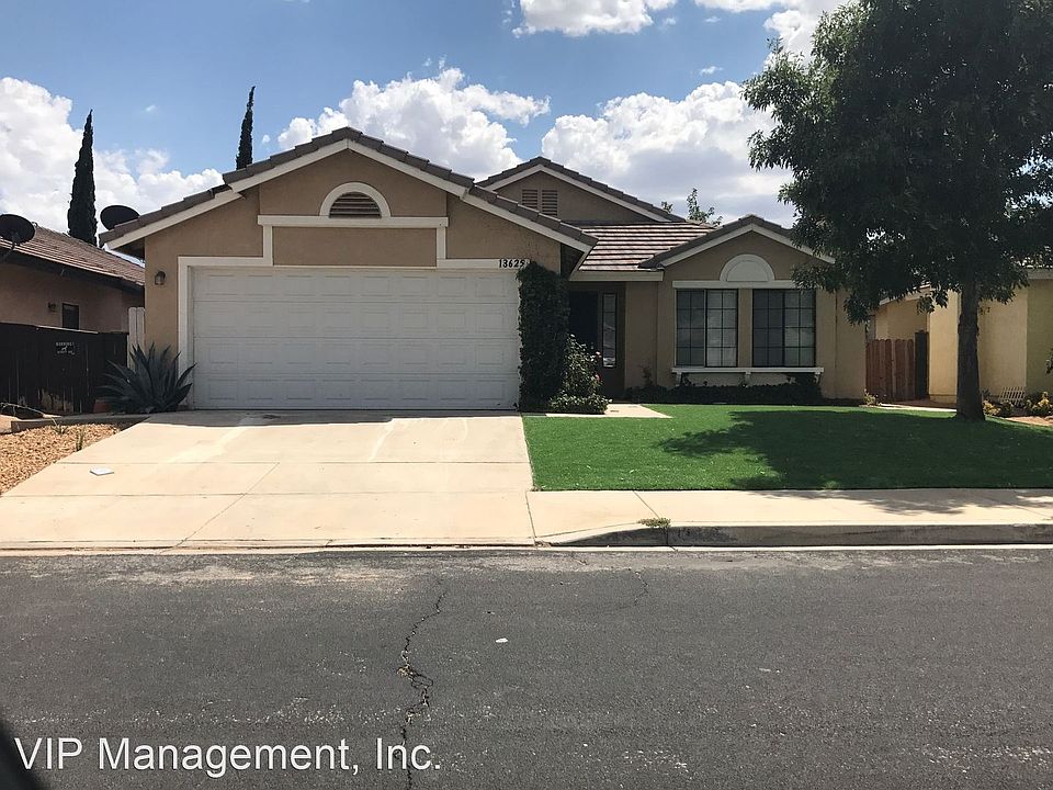1st image of 13625 Limestone Cir