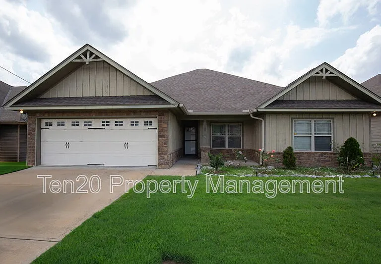 130 Lee Road 2170 — Photo 1
