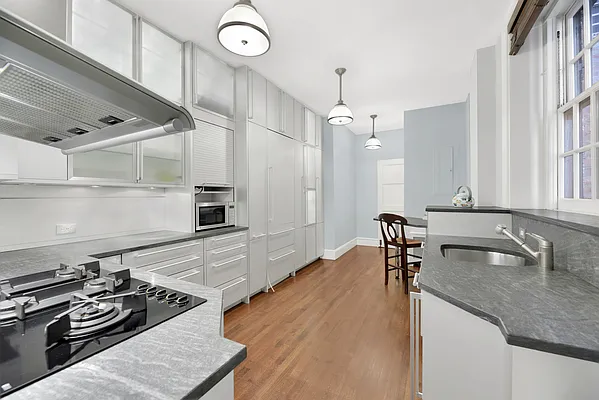 Sold by Douglas Elliman | media 4