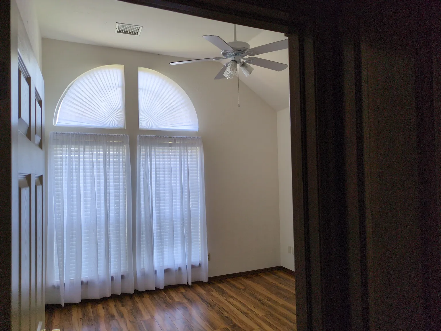 3 bed, 1602 sqft, $1,925 — Photo 4