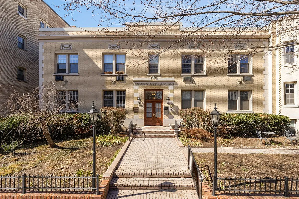 1 bed, 1.0 bath, 495 sqft, $1,850 — Photo 3