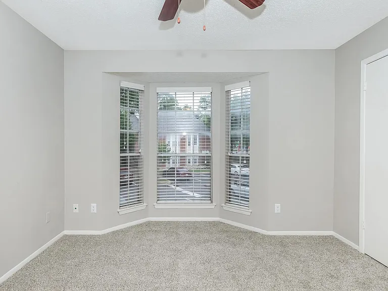 12148 Jollyville Rd — Photo 75