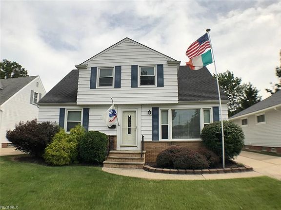 2nd image of 29558 Shaker Dr