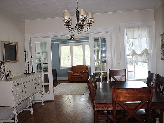 Dining rm w/ french doors
