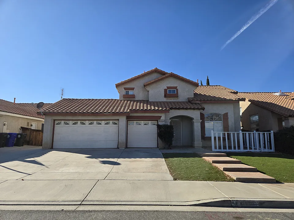 12440 Santiago Dr