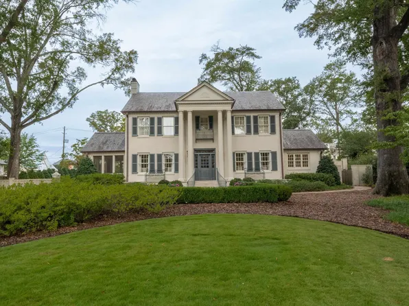 2540 Canterbury Rd S, Mountain Brook, AL 35223