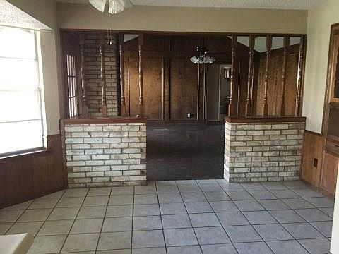 4th image of 539 SE Gardens Blvd